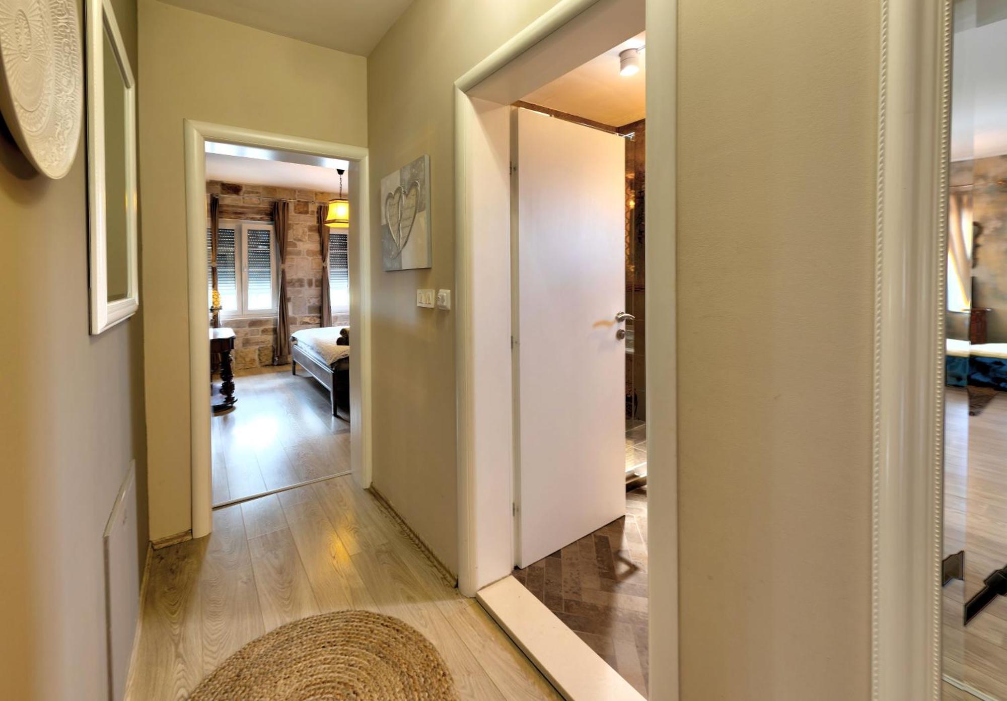 Apartments Villa Mike モスタル 部屋 写真