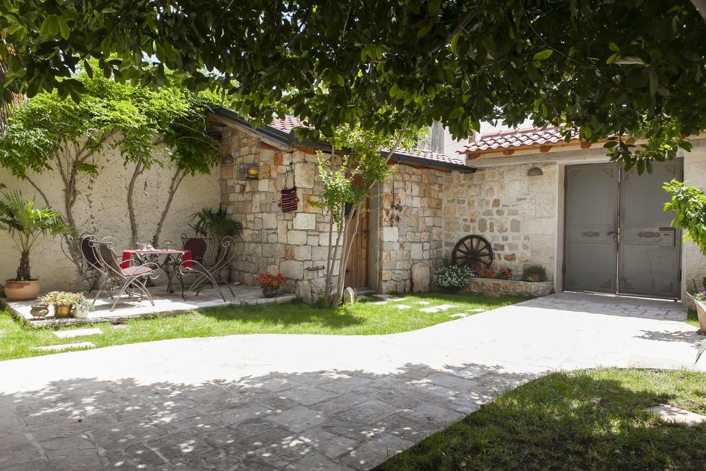 Apartments Villa Mike モスタル エクステリア 写真