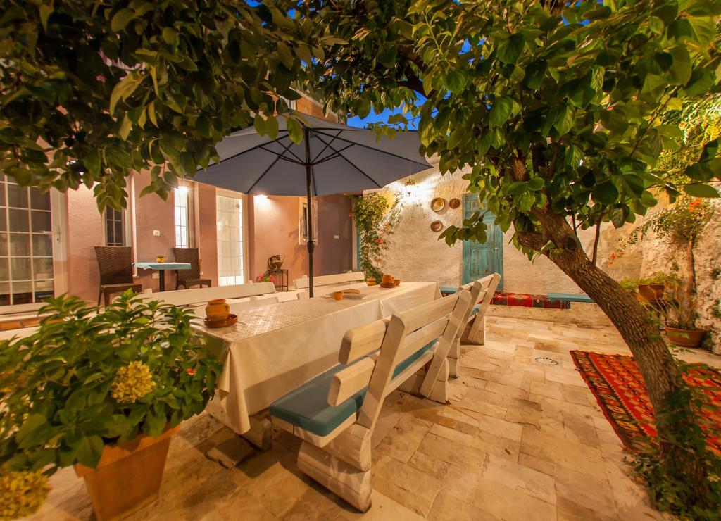 Apartments Villa Mike モスタル エクステリア 写真